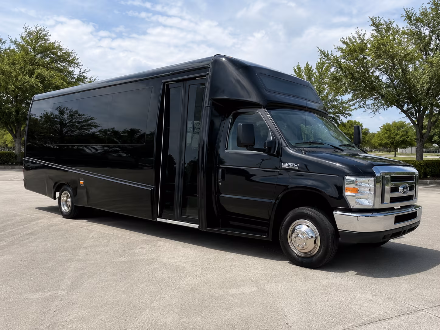 minibuses and sprinter vans for tight venue roads in douglas county