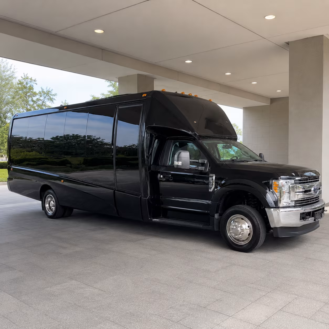 party bus rentals for bachelorette and bachelor nights around castle rock