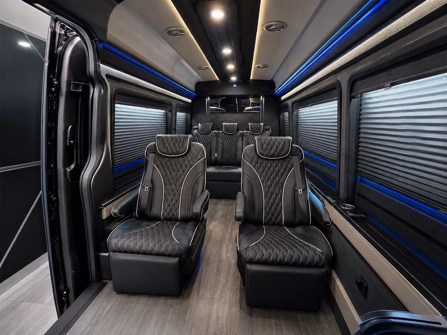 ski season holiday and corporate group airport shuttles